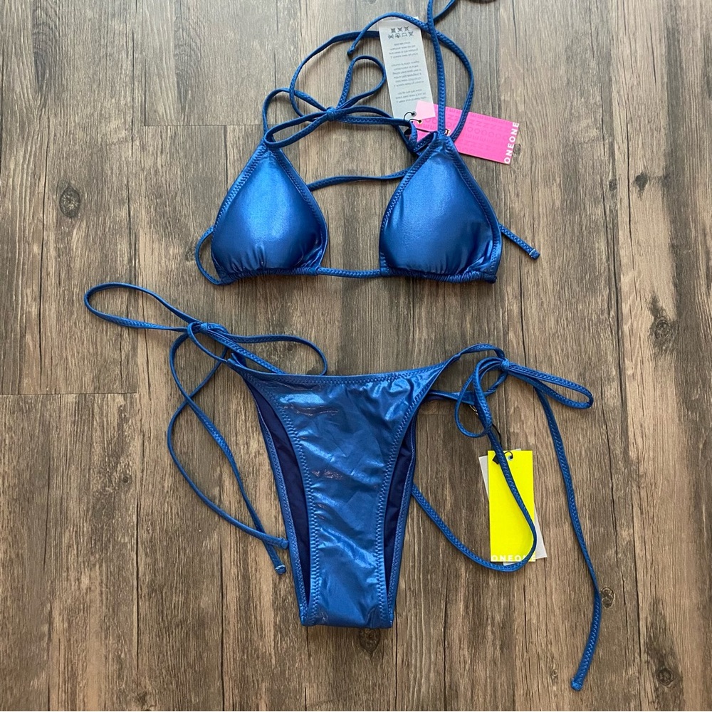 ONEONE Bikini ariel galactica